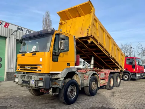 Iveco EuroTrakker 440 MANUAL 8x4 Full Spring
